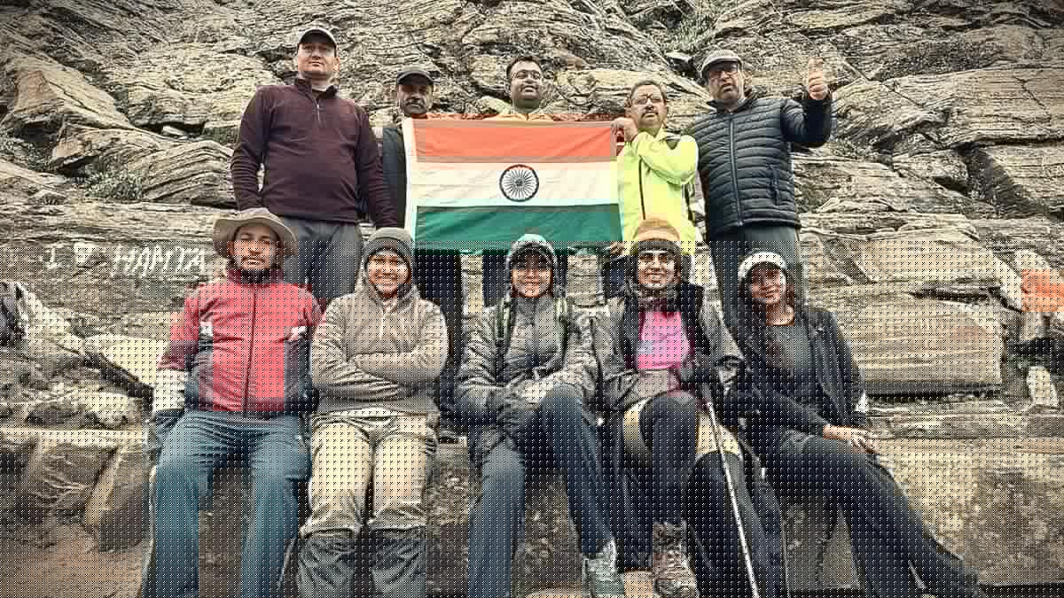 Mysuru trekkers conquer 14,100-ft Hampta Pass