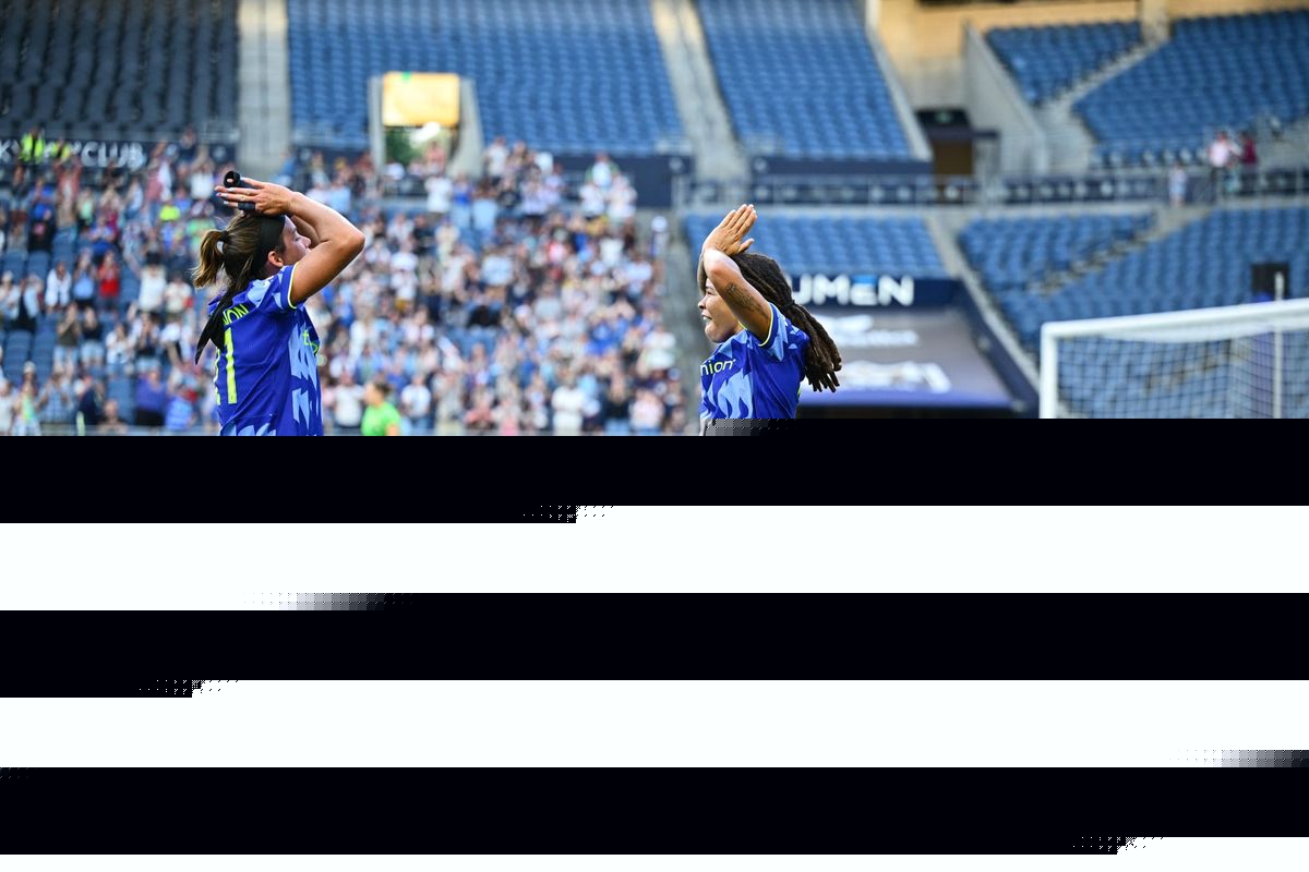 Reign draw Angel City, 2-2