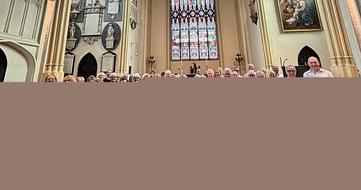 St Mary's Pop-Up Choir makes memorable debut in Tetbury