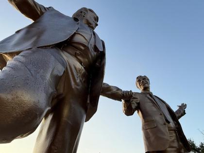 Statue of Donald Trump and Jeffrey Epstein Holding Hands Mysteriously Appears in D.C.