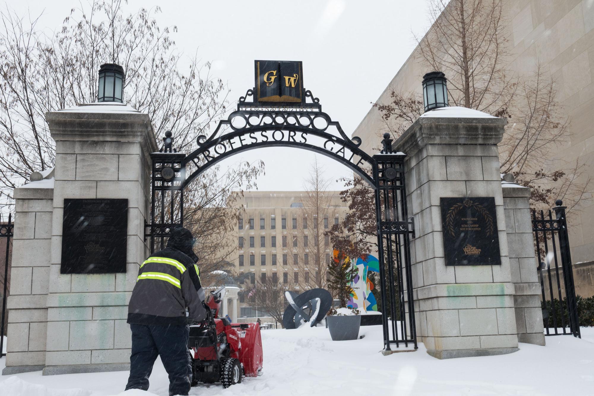 Snowstorm forces fifth straight day of campus closures, online classes