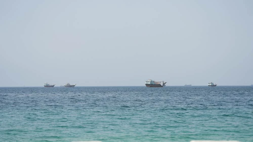 Hormuz vessel traffic dwindles as markets watch Iran-Oman talks