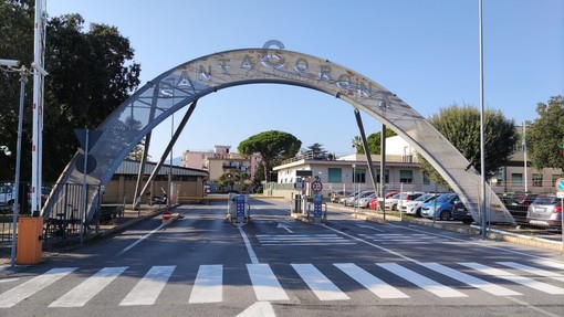 Incidente sull'Aurelia ad Alassio, dimesso dalla Rianimazione il 19enne coinvolto