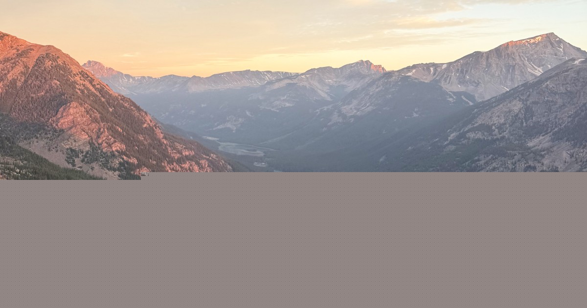 US man hikes out of mountains for help after being impaled by trekking pole