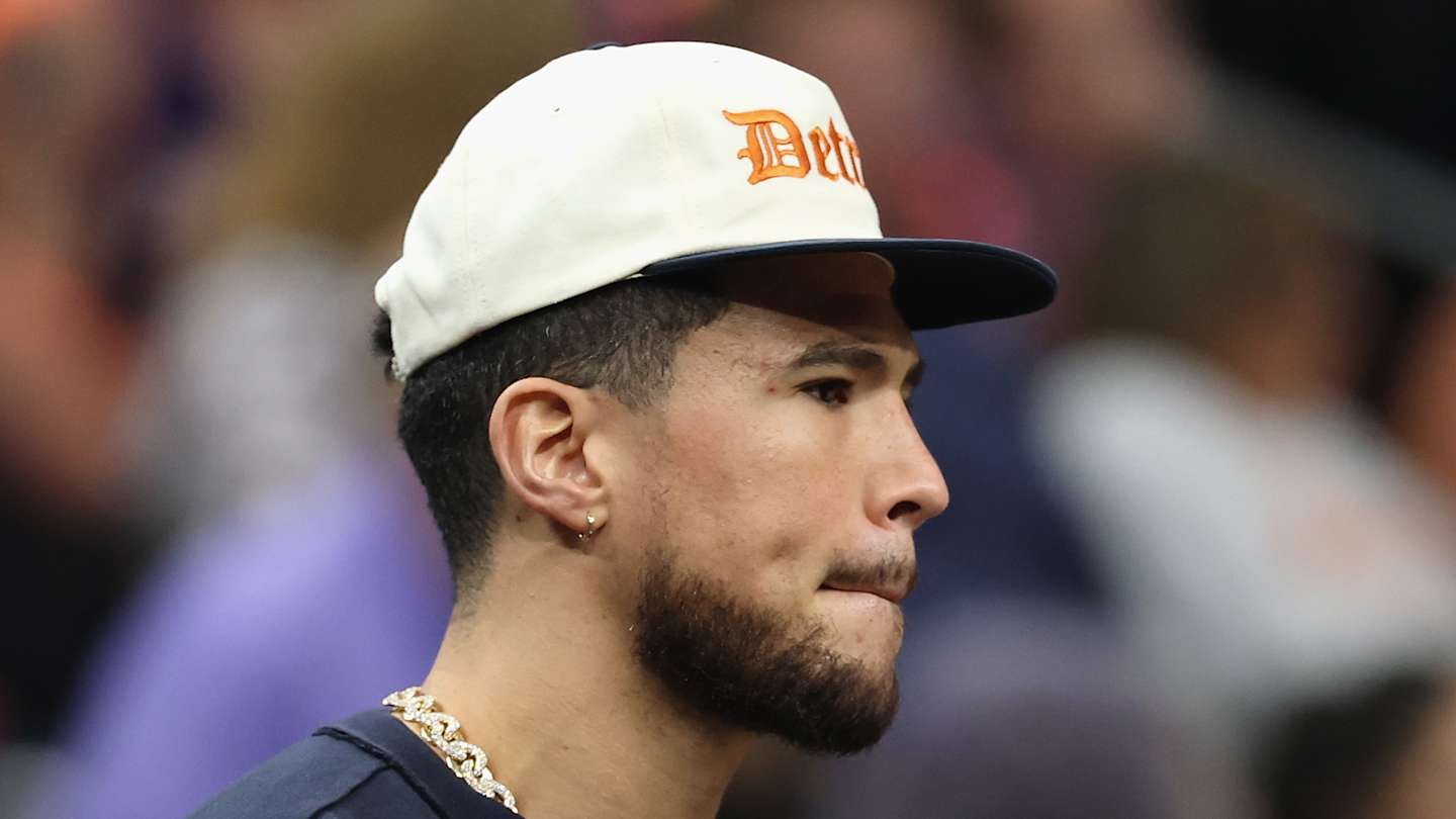 Suns wasting year of Devin Booker's prime if latest trade rumor proves true