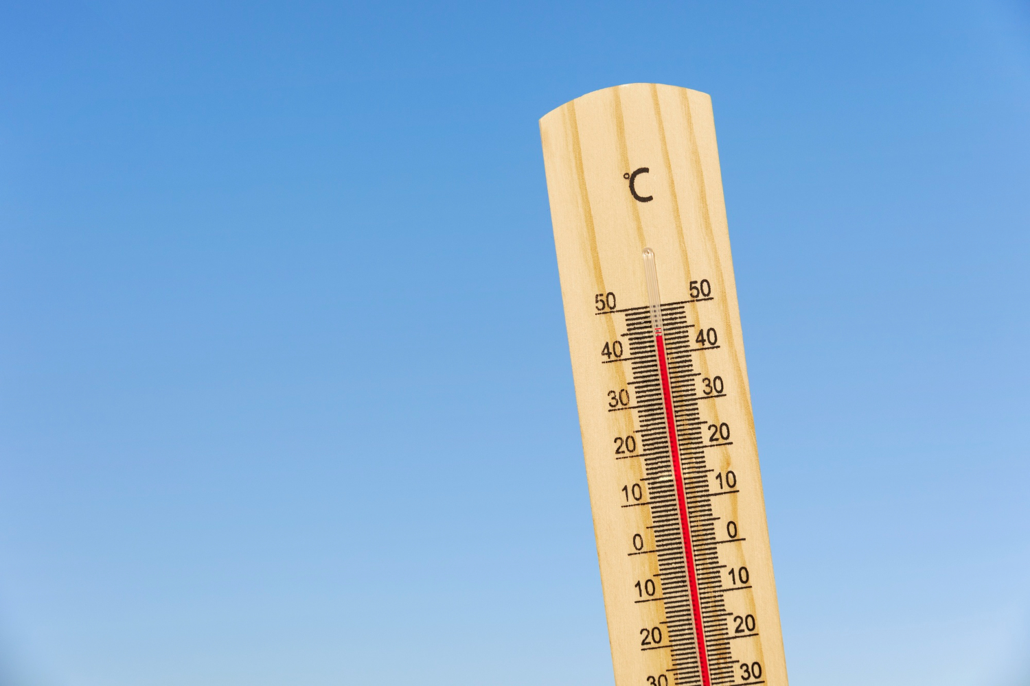 Cresc temperaturile în Republica Moldova, apare și Soarele în unele zone ale țării
