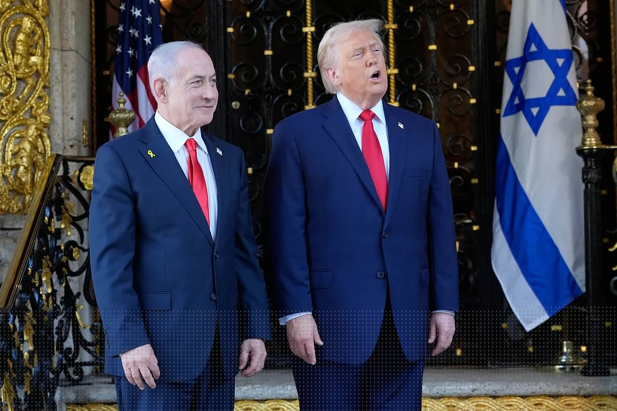 Kilus prieštaravimų dėl pasitraukimo iš Gazos Ruožo, Trumpo Taikos taryba ramina Izraelį