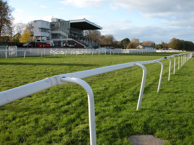 Best Horse Racing Places Near Coventry