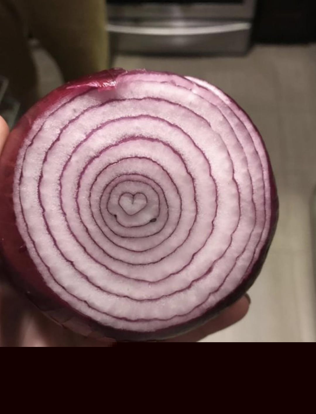 Mildly Interesting - This onion has a heart