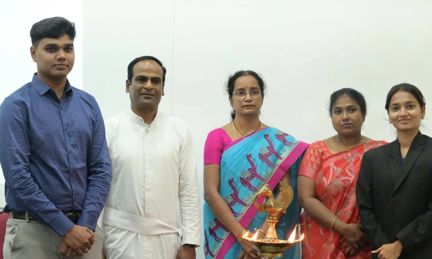 Students urged to develop practical skills