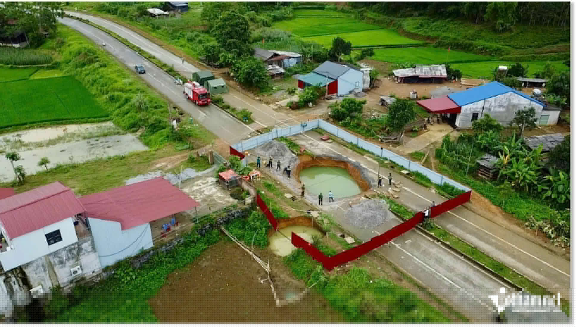 Deadly sinkhole search ends due to worsening conditions  in Bac Kan, Vietnam