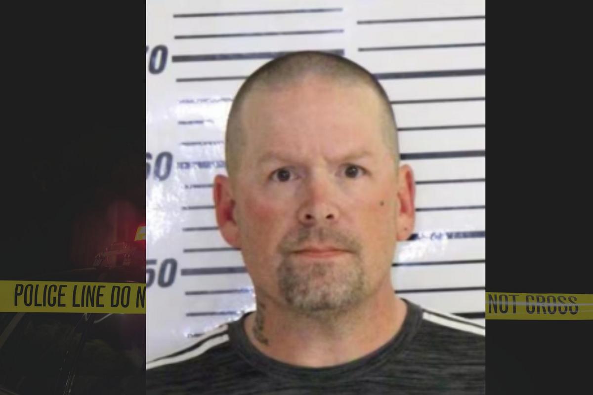 Davenport Man Accused of Threatening To Stab Vape Shop Employee During Robbery