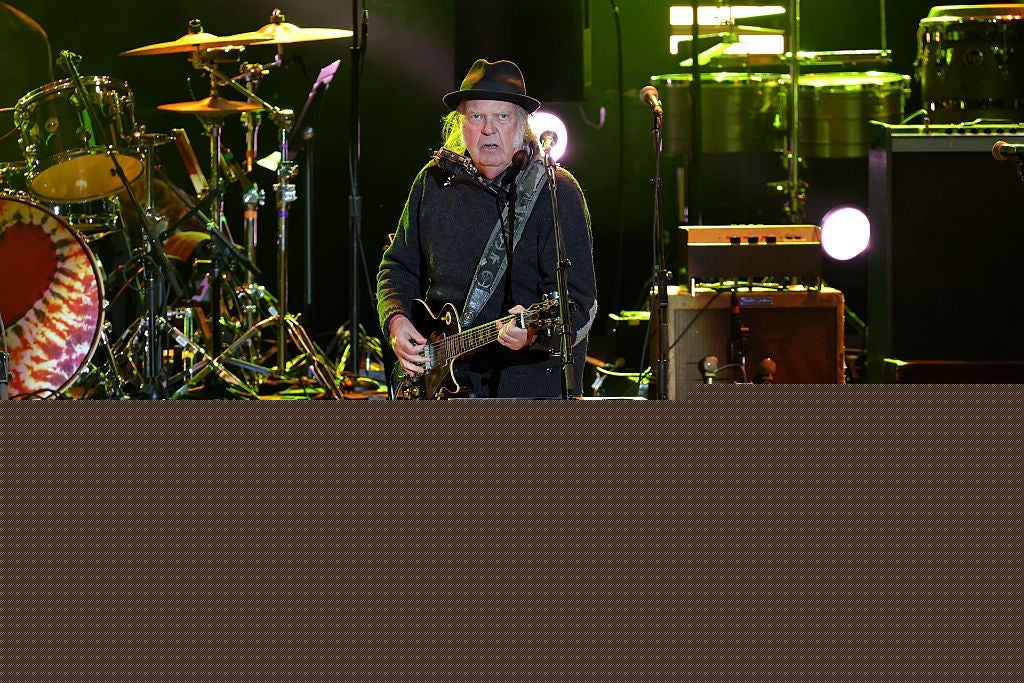 Neil Young Closes Out ‘Love Earth’ Tour with High-Energy Hollywood Bowl Performance