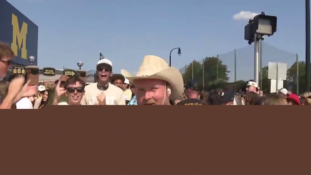 Fans arrive as Morgan Wallen performs at the Big House