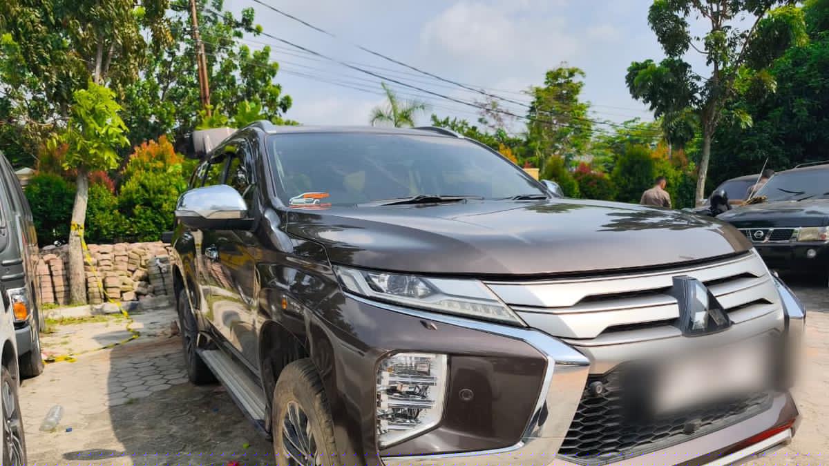 KPK Ungkap Fakta Baru Kasus Bupati Kuansing, Sita Pajero Sport Istri Kedua