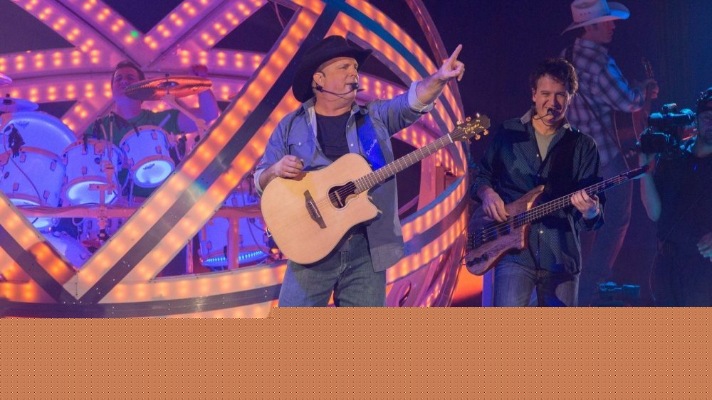 Garth Brooks expands Indianapolis tour launch with two additional arena shows
