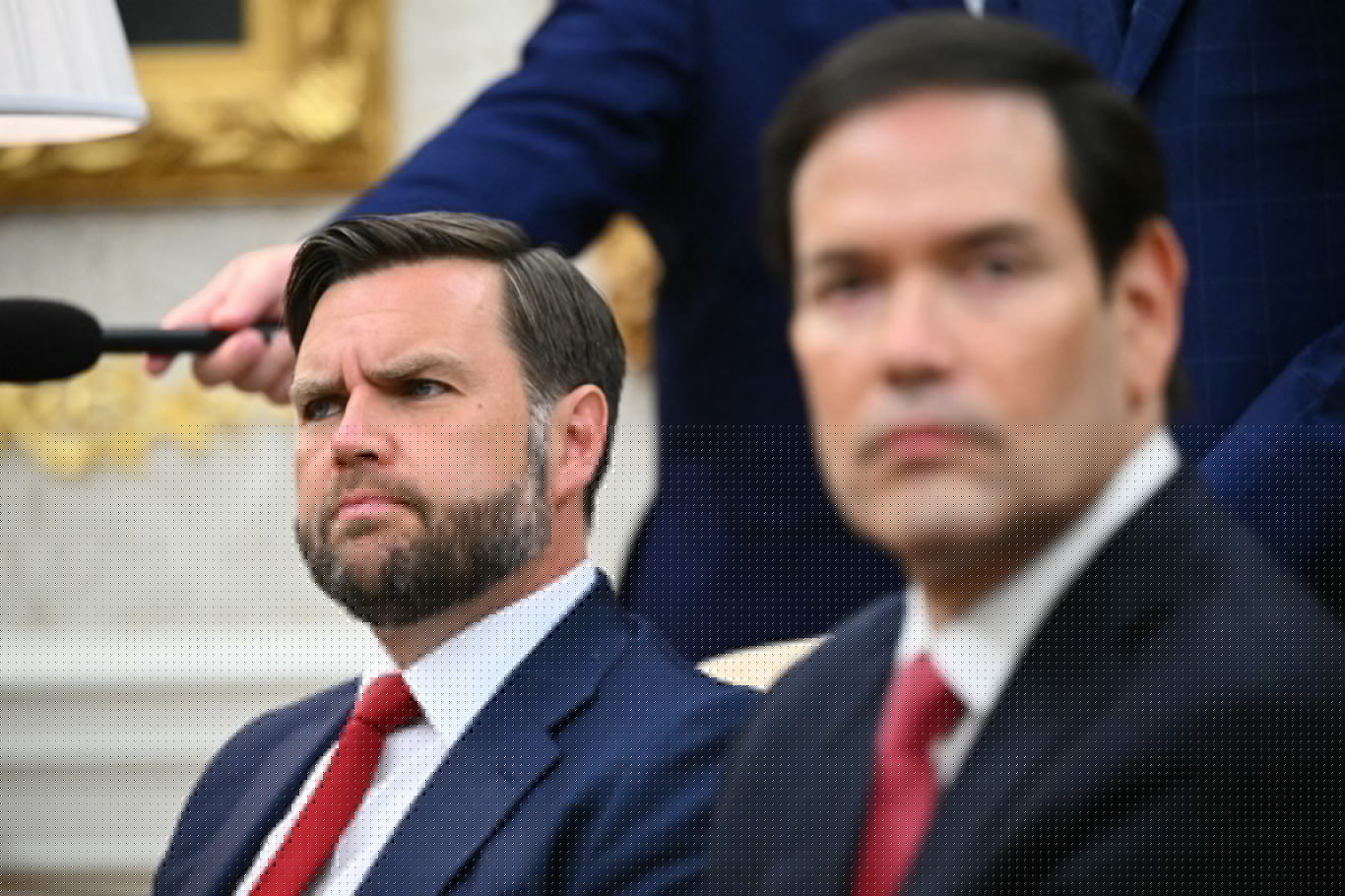 J. D. Vance szerint Trump fontolgatja, hogy nagy hatótávolságú rakétákat adjon Ukrajnának