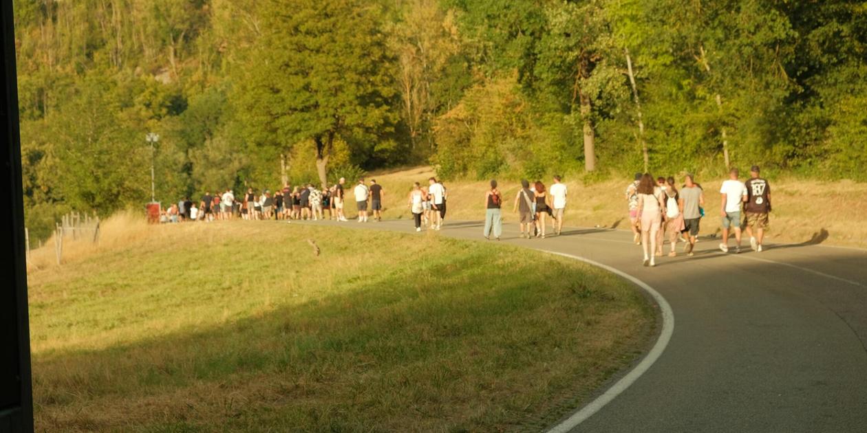 Vorfall auf Taubertal-Festival: Plötzliche Verpuffung - zehn Menschen auf Gelände verletzt