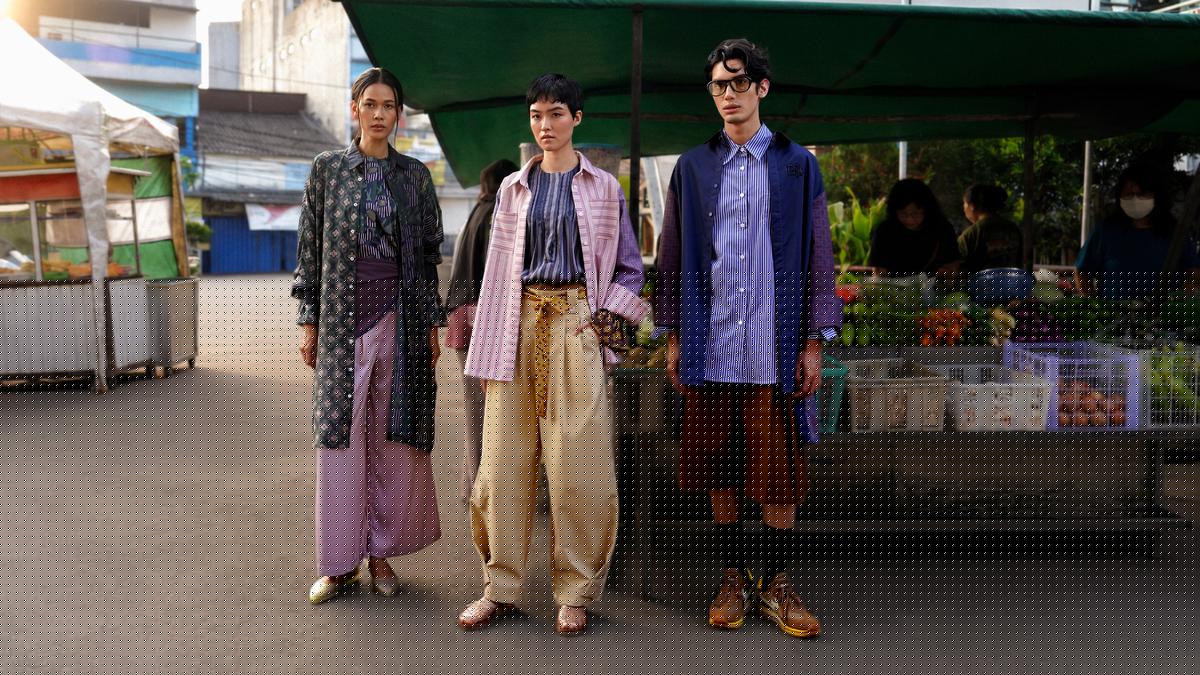 Hujan Bulan Juni Jadi Koleksi Fashion Playful Rama Dauhan X Benang Jarum, dari Puisi ke Busana