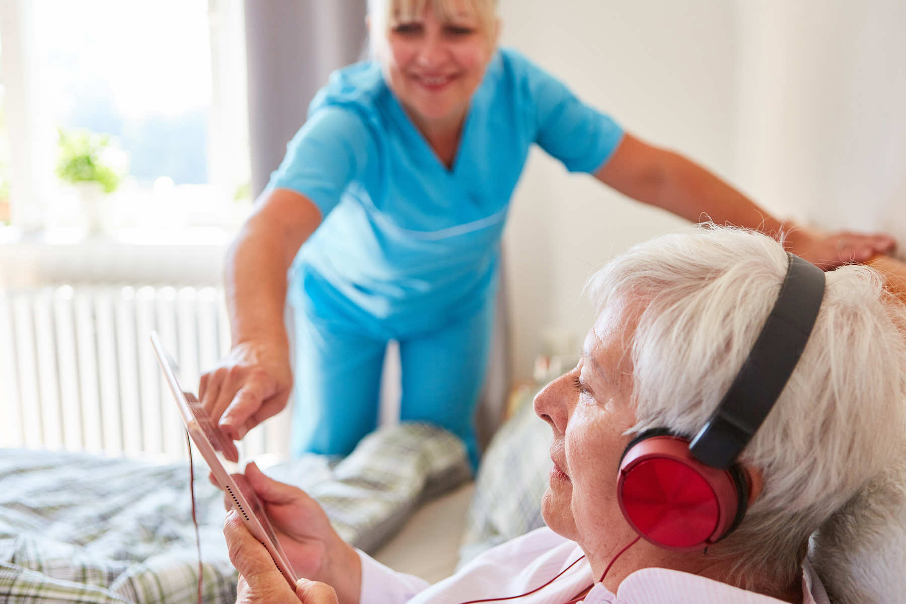 More hospitals turn to music therapy as research shows songs can lower the need for painkillers