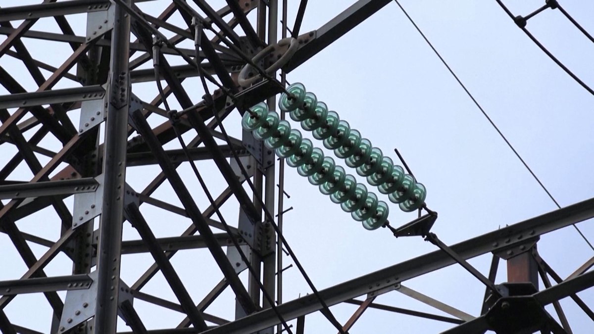 U Ukrajinu stižu iz Nemačke 33 mobilne elektrane-toplane