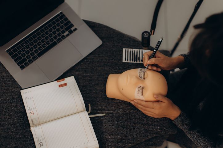 Maryland Lash Technicians Have Until Dec. 31 To Meet New Licensing Requirement