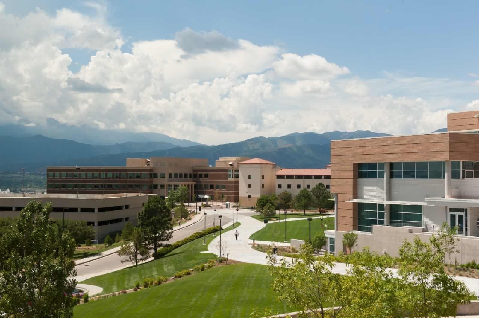 Comment on Dive into LAS research with a faculty-focused podcast by LAS Research Highlights podcast | Jennifer Kling – UCCS Communique