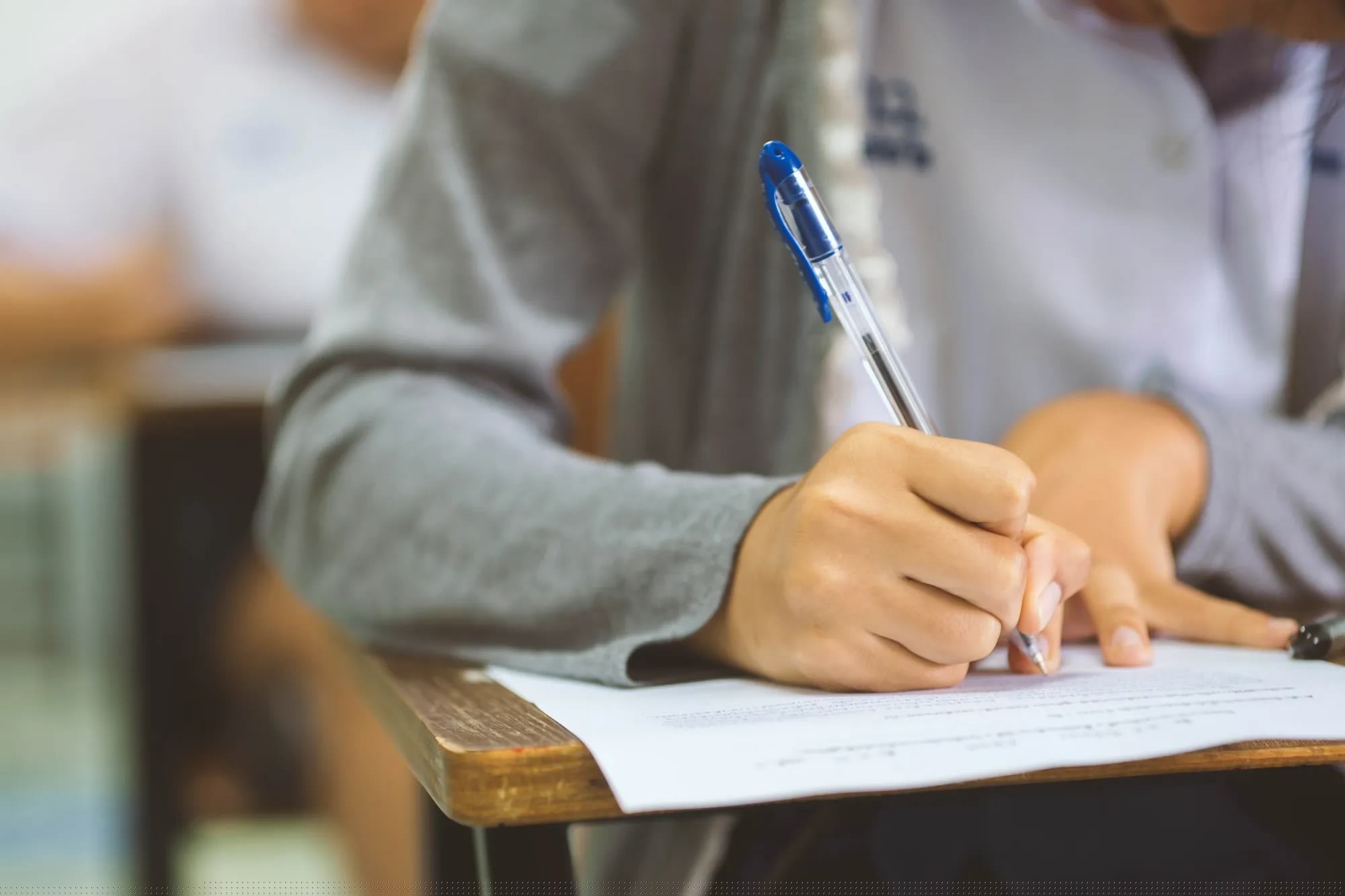 Subiecte Economie la BAC 2026, sesiunea de toamnă. Baremul de corectare a fost publicat