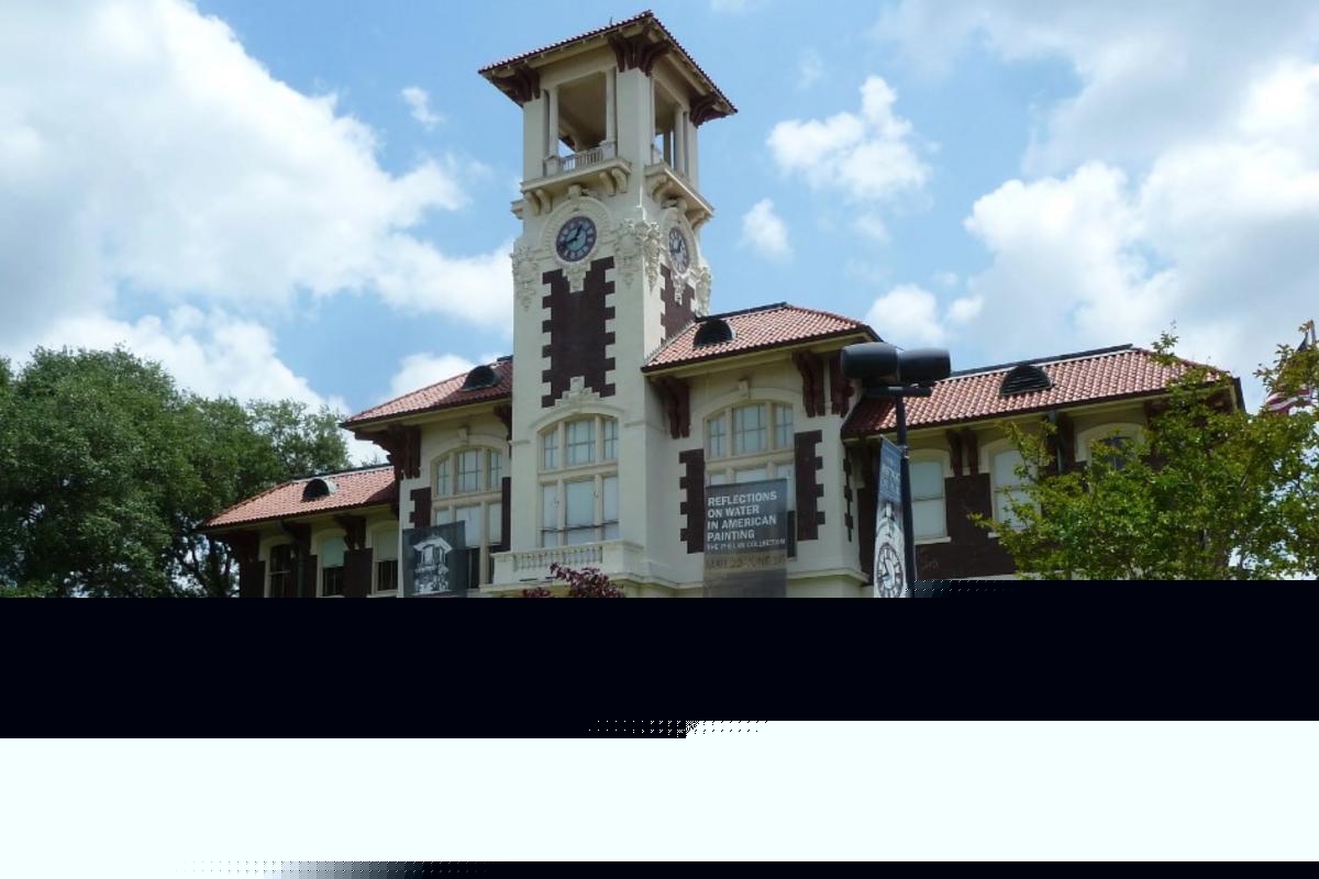Explore the Oldest Buildings in Lake Charles