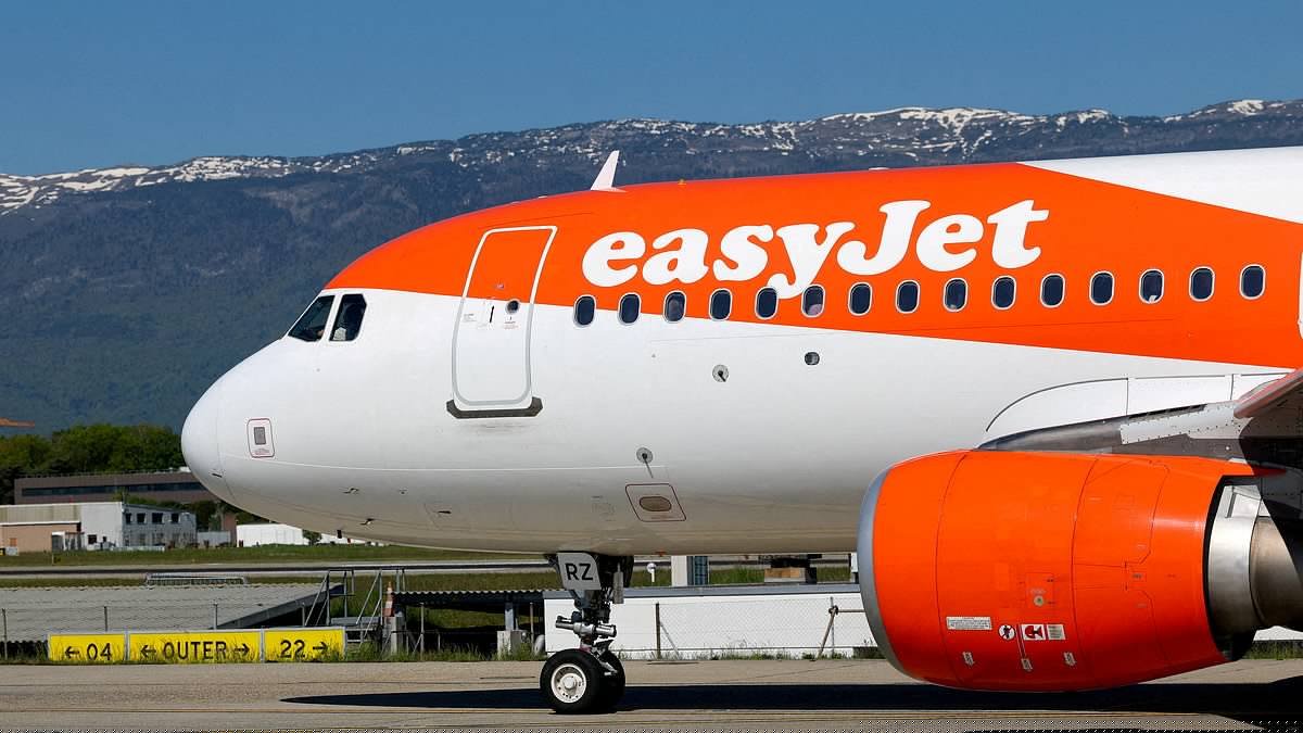 Easyjet agrees £5.7bn takeover by private equity giant Apollo