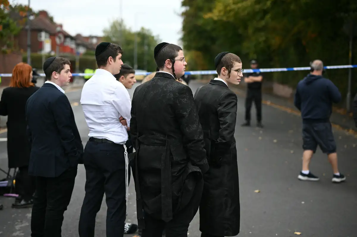 Board president brands social media ‘an open sewer of hatred’ as report reveals surge in antisemitism