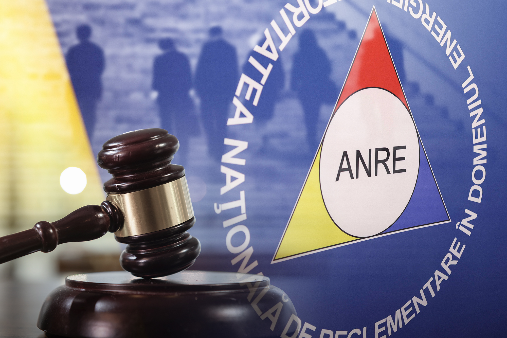 Decizie de ultimă oră a Curții de Apel București în cazul reorganizării ANRE, al cărei șef câștigă 15.000 de euro pe lună