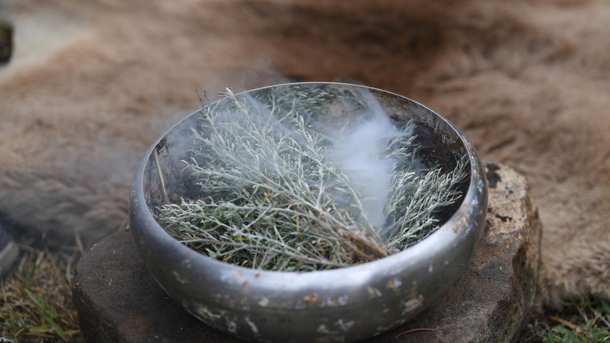 Yebble smoking ceremony provides difference to Australia Day