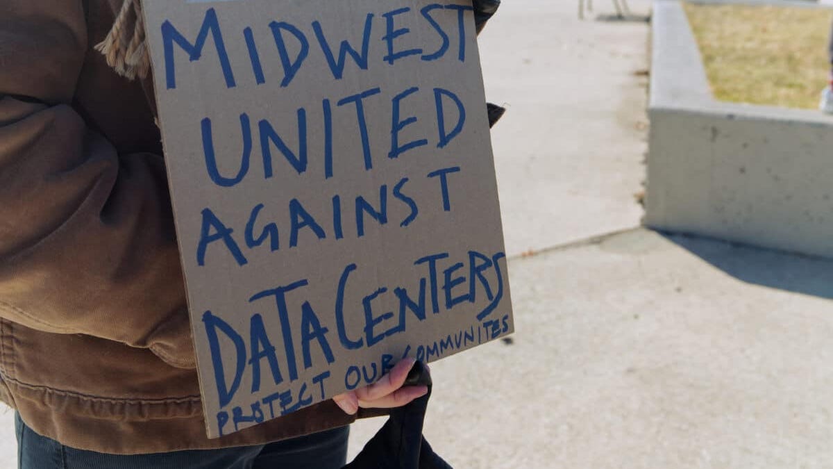 Data Centers Divide Democrats in Michigan Primary