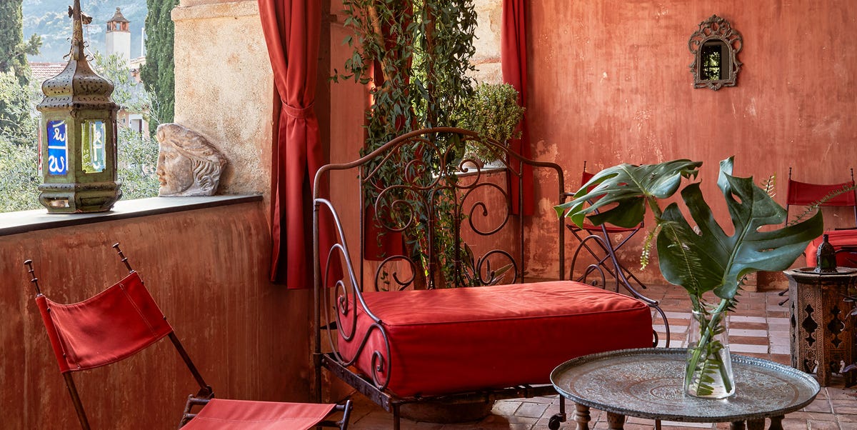 In This Historic Home, the Garden Is as Spectacular as the French Riviera View