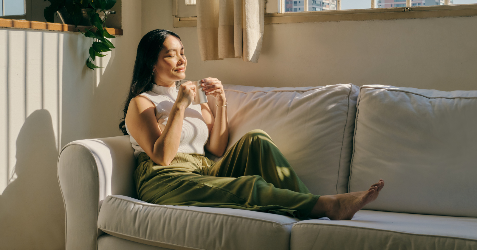 People who prefer a tidy, simple home over a flashy one usually have these 7 traits of quiet sophistication