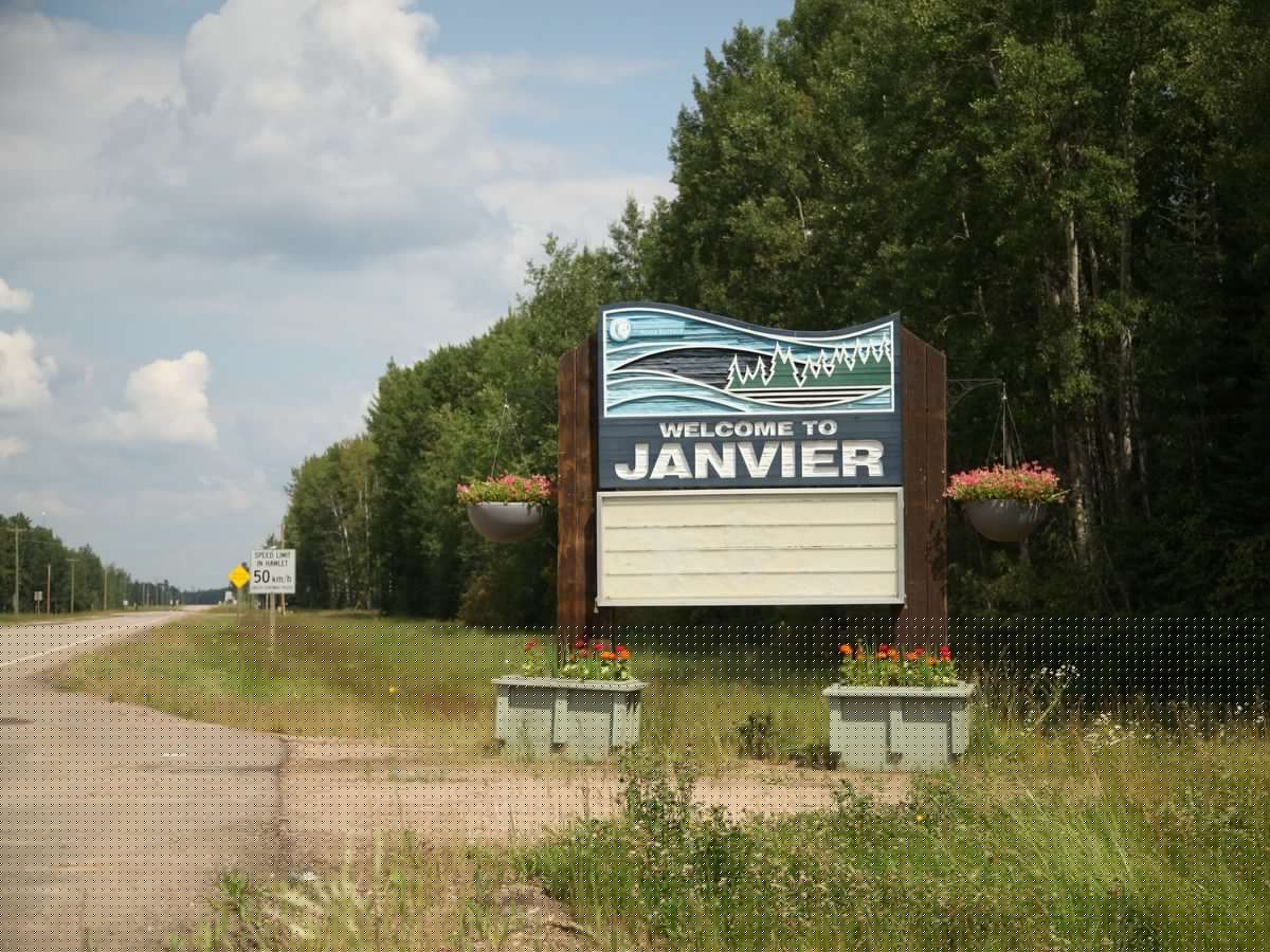 Armed suspect charged in attempted break and enter in Janvier