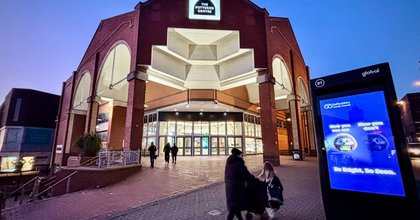 Big-name fashion retailer with Potteries Centre store closes 200 branches