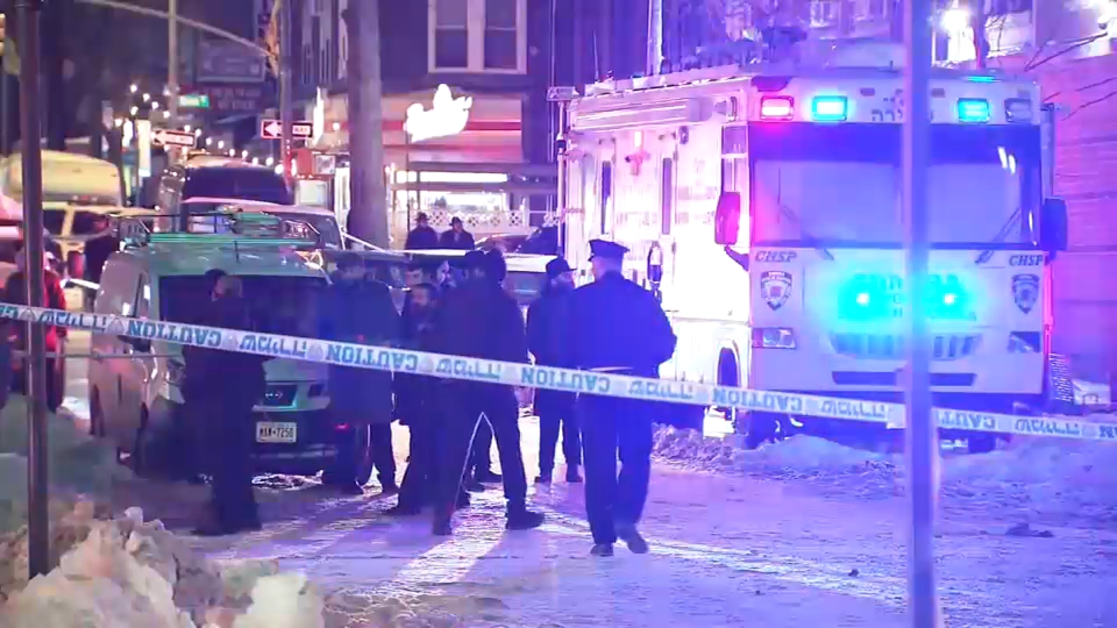 Car slams into Chabad World Headquarters in Crown Heights, Brooklyn