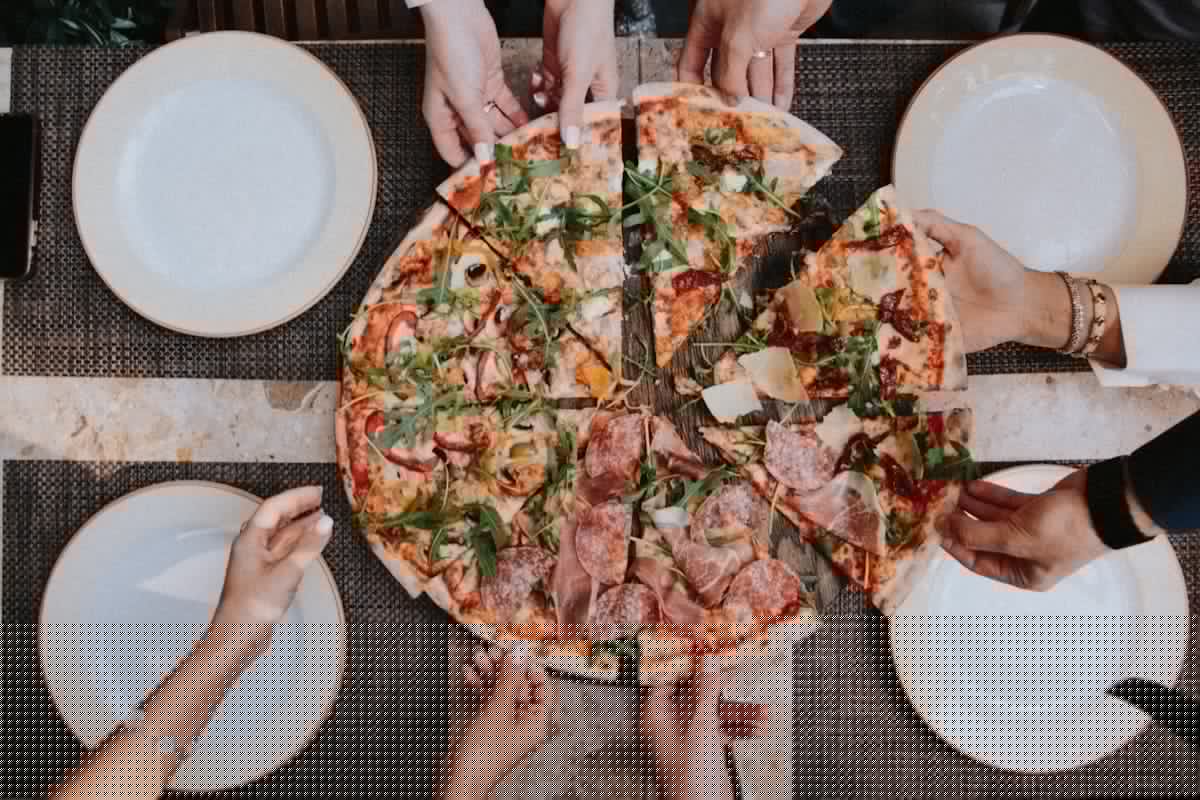 A Illinois Pizza Manager Ran A Ghost Employee Scheme For Years