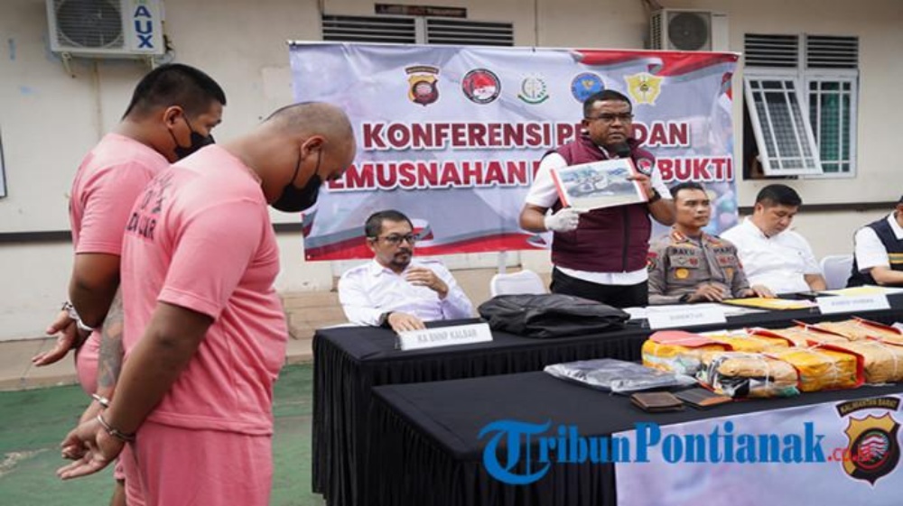 Two Sarawakians nabbed in West Kalimantan cross-border drug bust