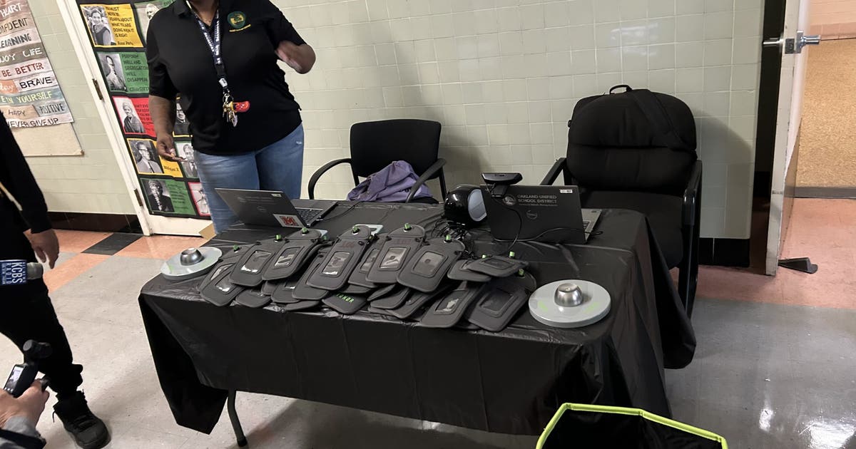 OUSD enacts one of strictest cell phone bans in Bay Area