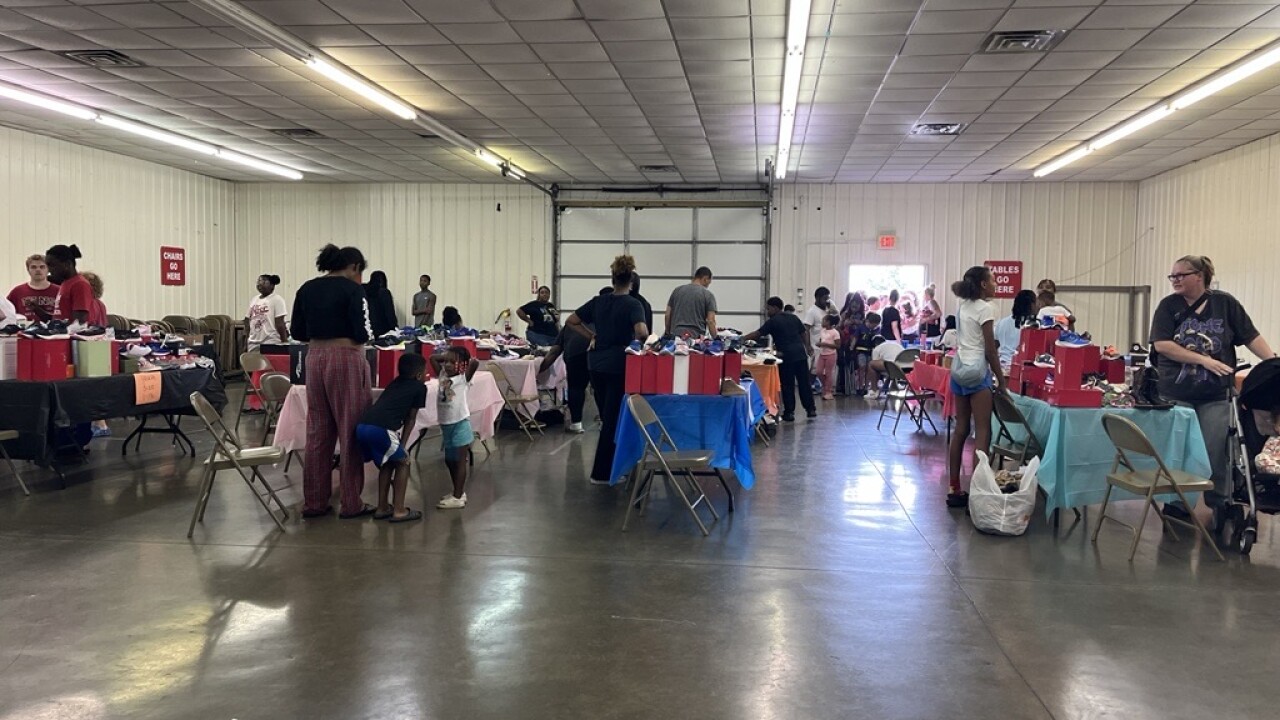 Long lines form in Nicholasville for 3rd annual back-to-school shoe giveaway event