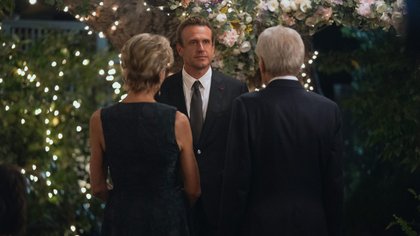‘Shrinking’ Star Jason Segel on Michael J. Fox, Harrison Ford and How That Tender Premiere Sets Up an “Electric” Third Season