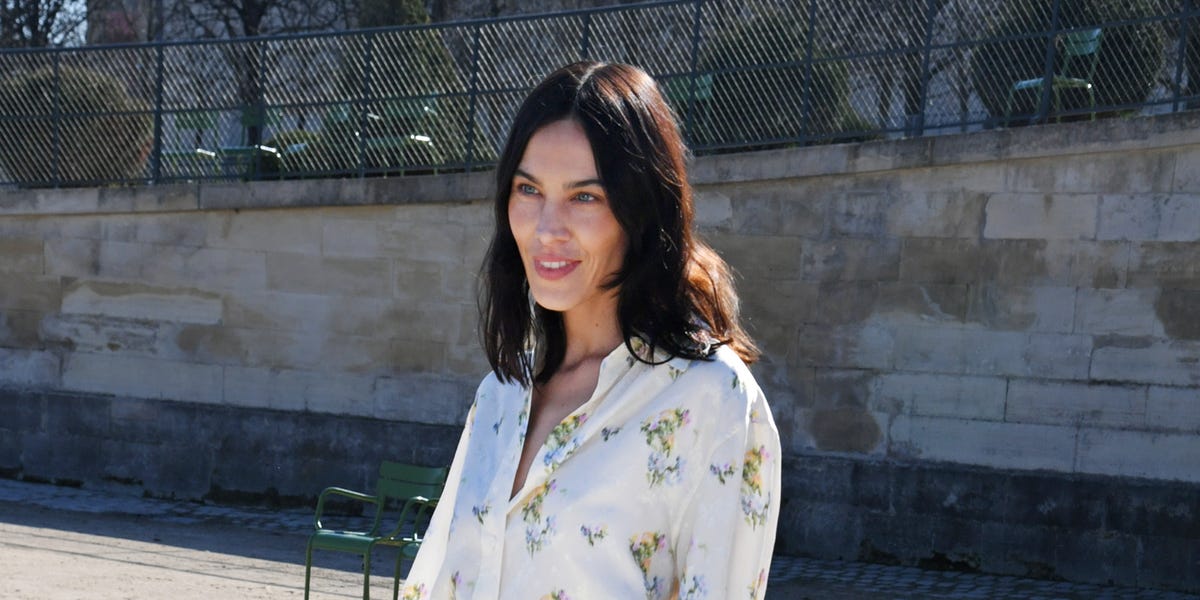 Where Did Alexa Chung Get Her Perfect Vacation Jellies?