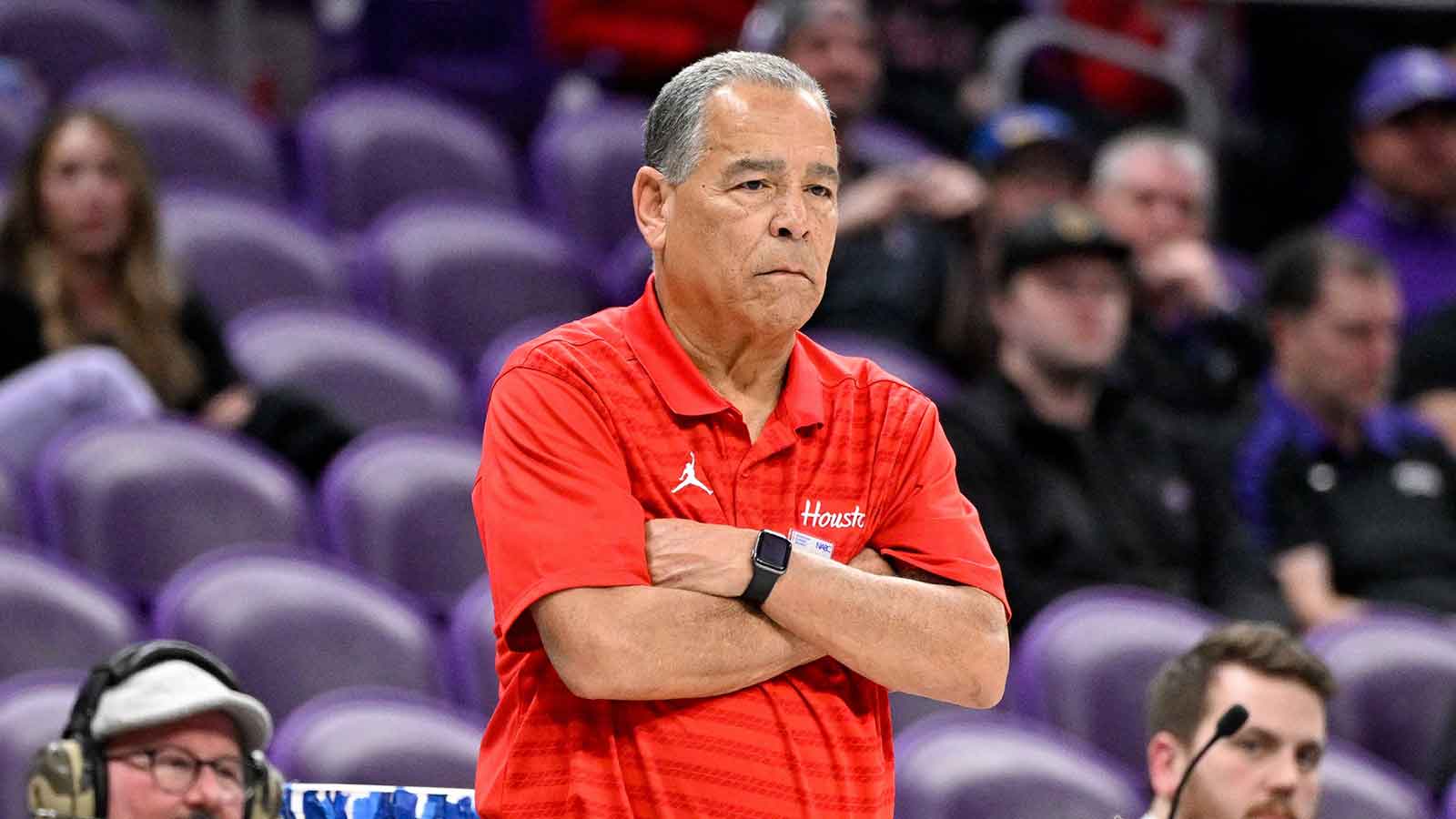 Key Houston forward ‘optimistic’ he avoided serious wrist injury vs. TCU