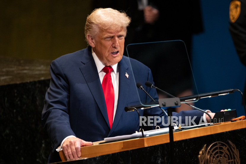 Langsung Jawab Respons Hamas, Trump: Israel Harus Berhenti Membombardir Gaza