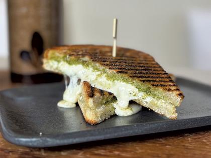 Day Trip: Eating and Drinking in Bedford, Québec