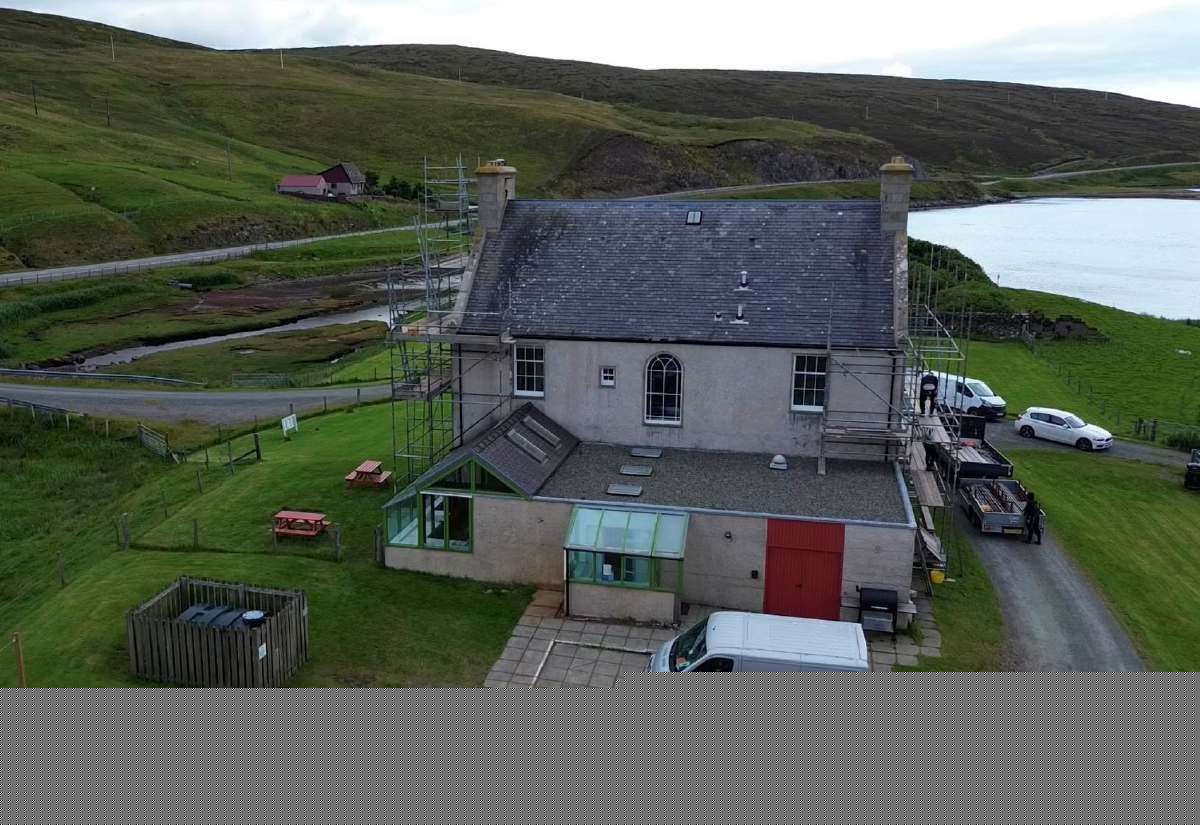 ‘Urgent’ roof repairs begin at Voxter House after a Viking community grant of over £30k