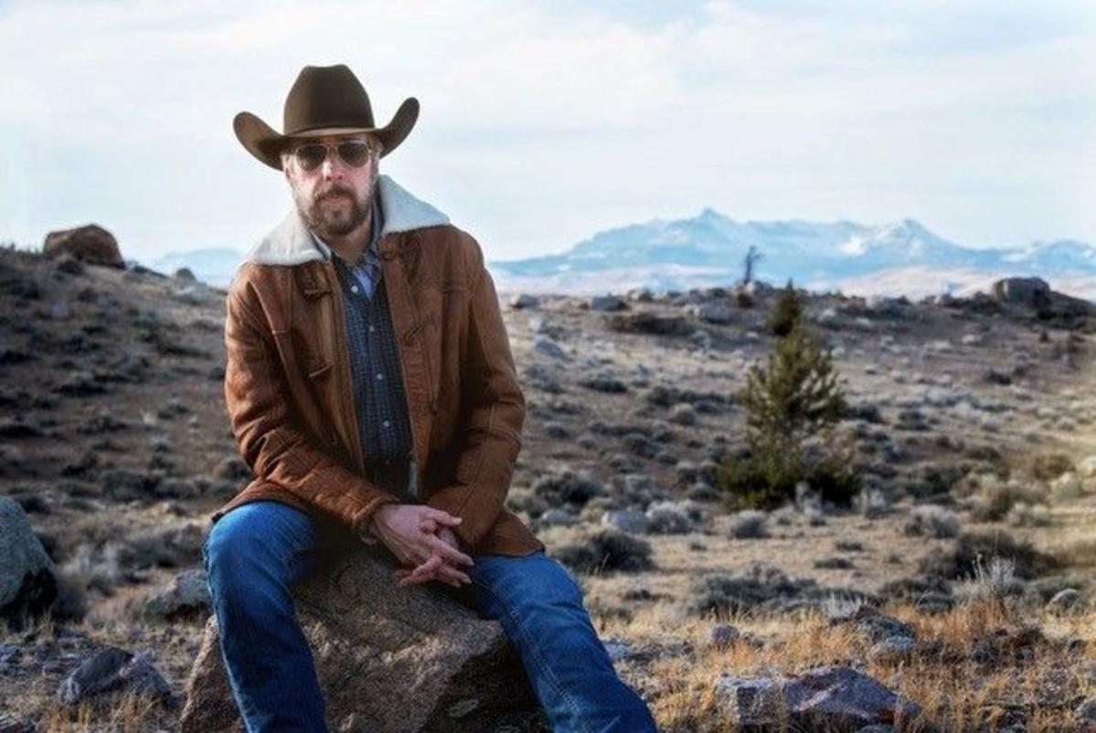 A Country Songwriting Legend Is Playing A Free Show In Dubois, WY